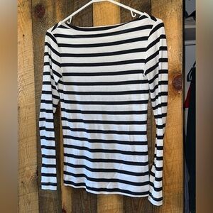 GAP the modern boatneck